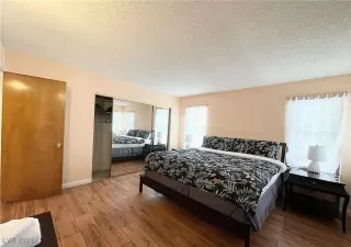 Photo #6: 2632782 Listing