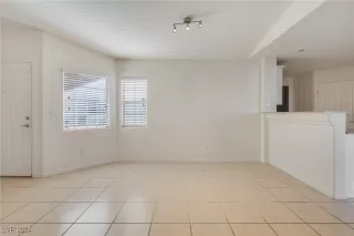 Photo #5: 2632798 Listing