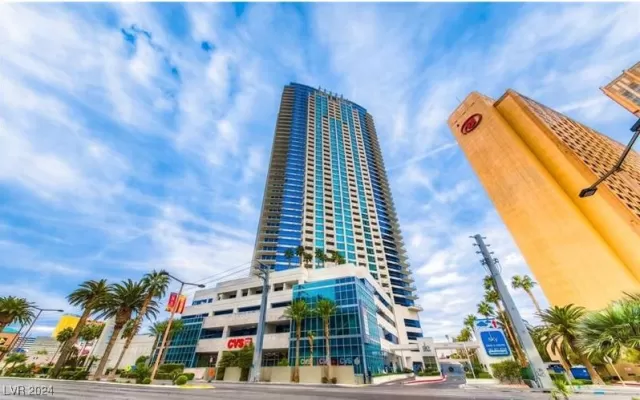 MLS: 2632824 Condo For Sale