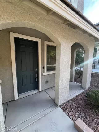 Photo #1: 2632835 Listing 