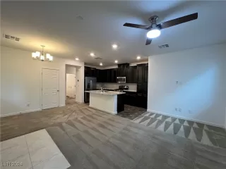 Photo #5: 2632835 Listing 