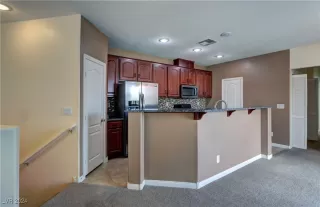 Photo #6: 2632847 Listing 