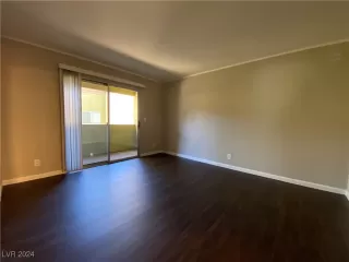 Photo #4: 2632862 Listing 