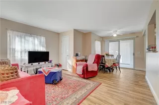 Photo #5: 2632873 Listing