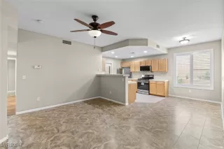 Photo #3: 2632936 Listing