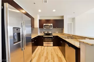 Photo #6: 2632972 Listing 