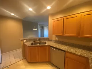 Photo #4: 2632982 Listing 