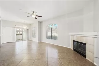 Photo #3: 2632988 Listing