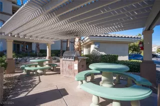 Photo #5: 2632999 Listing