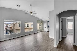 Photo #3: 2633011 Listing 