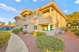 Photo #1: 2633027 Listing