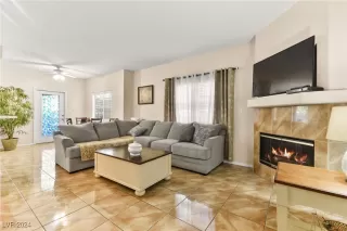 Photo #2: 2633027 Listing