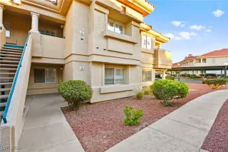 Photo #4: 2633027 Listing