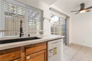 Photo #5: 2633049 Listing 