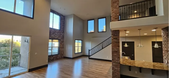 MLS: 2633092 Condo For Sale