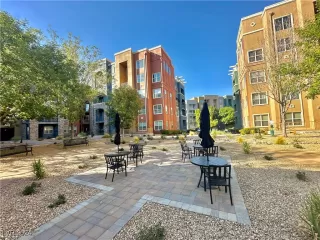 Photo #5: 2633092 Listing 