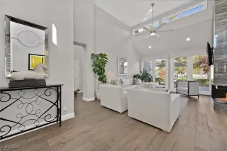 Photo #1: 2633094 Listing