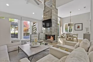 Photo #2: 2633094 Listing