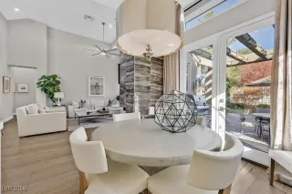 Photo #4: 2633094 Listing