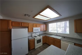 Photo #4: 2633106 Listing 