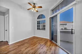 Photo #5: 2633117 Listing