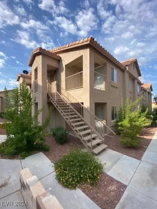 Photo #1: 2633134 Listing 