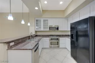 Photo #1: 2633157 Listing