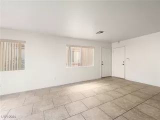 Photo #1: 2633169 Listing