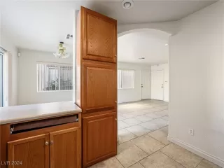 Photo #5: 2633169 Listing