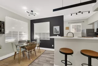 Photo #6: 2633201 Listing