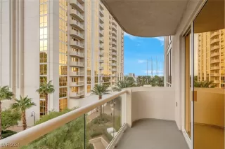 Photo #5: 2633206 Listing