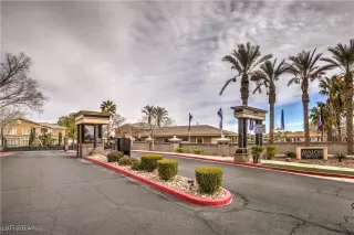 Photo #4: 2633207 Listing