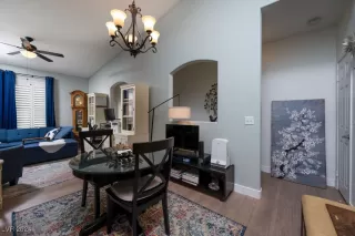 Photo #5: 2633215 Listing