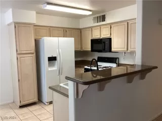 Photo #5: 2633229 Listing 