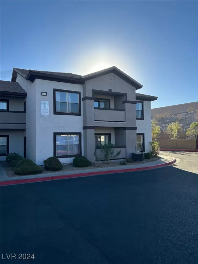 MLS: 2633231 Condo For Sale
