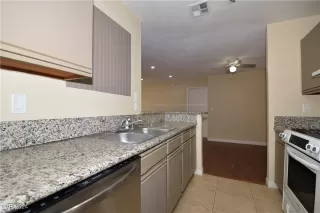 Photo #5: 2633233 Listing 