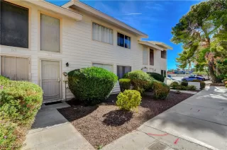 Photo #3: 2633236 Listing