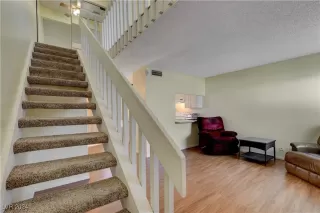 Photo #4: 2633236 Listing