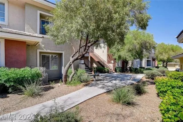 MLS: 2633246 Condo For Sale