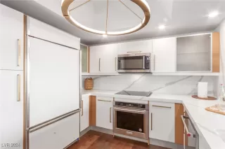 Photo #2: 2633260 Listing