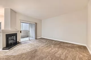 Photo #4: 2633280 Listing