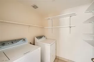 Photo #6: 2633281 Listing