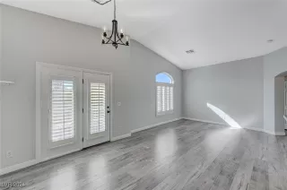 Photo #1: 2633361 Listing 