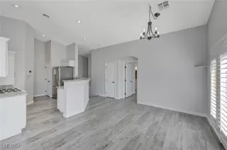 Photo #3: 2633361 Listing 