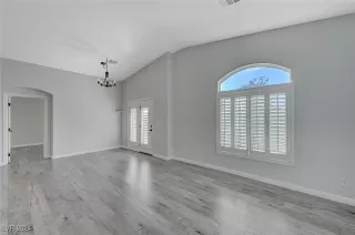 Photo #5: 2633361 Listing 