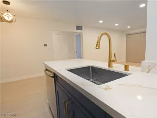 Photo #1: 2633367 Listing 