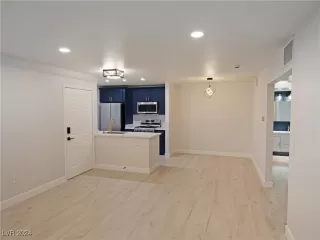 Photo #5: 2633367 Listing 