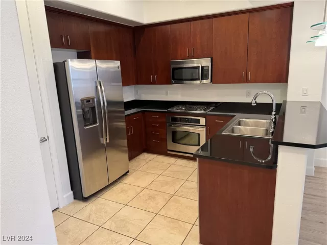 MLS: 2633393 Condo For Sale