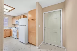 Photo #3: 2633413 Listing 