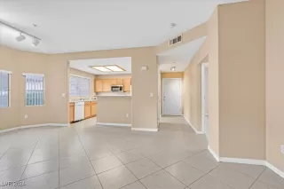 Photo #4: 2633413 Listing 